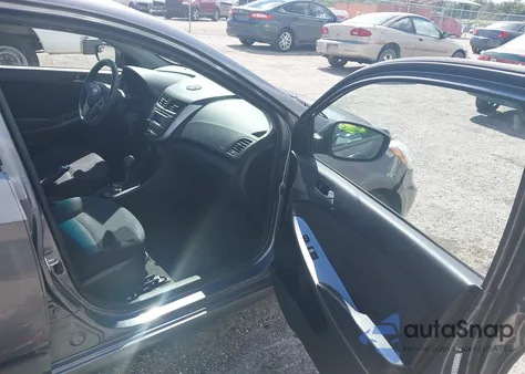 2015 Hyundai Accent Gs z USA, uszkodzony, nr VIN KMHCT5AE6FU218002